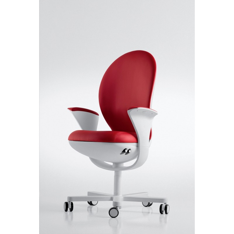 Lux Italy Bea Wall Executive Chair